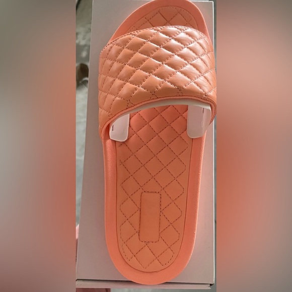 APL‎ LUSSO SLIDES, leather, Neon Peach, Men’s 8, Quilted Orange Sandals - Picture 2 of 5
